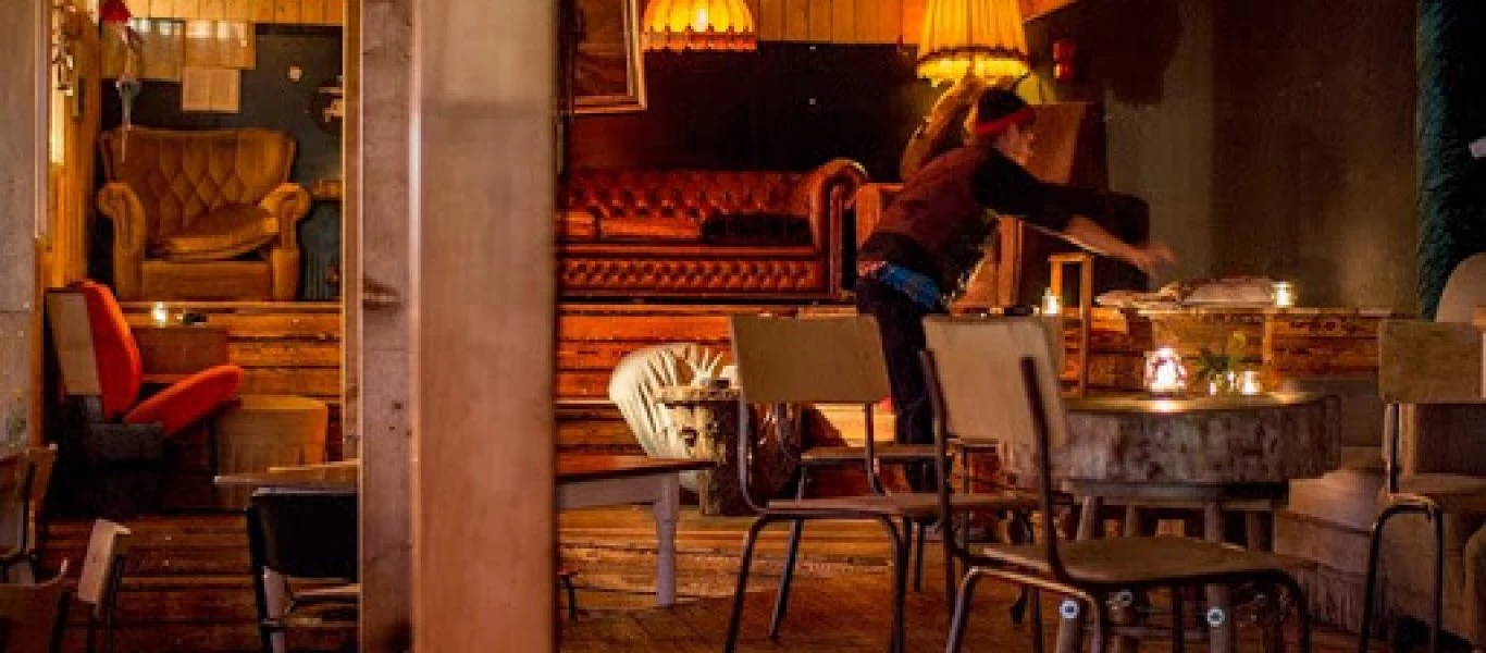 Μπαρ και εστιατόρια θα κλείνουν από σήμερα στις 23.00 στο Βερολίνο